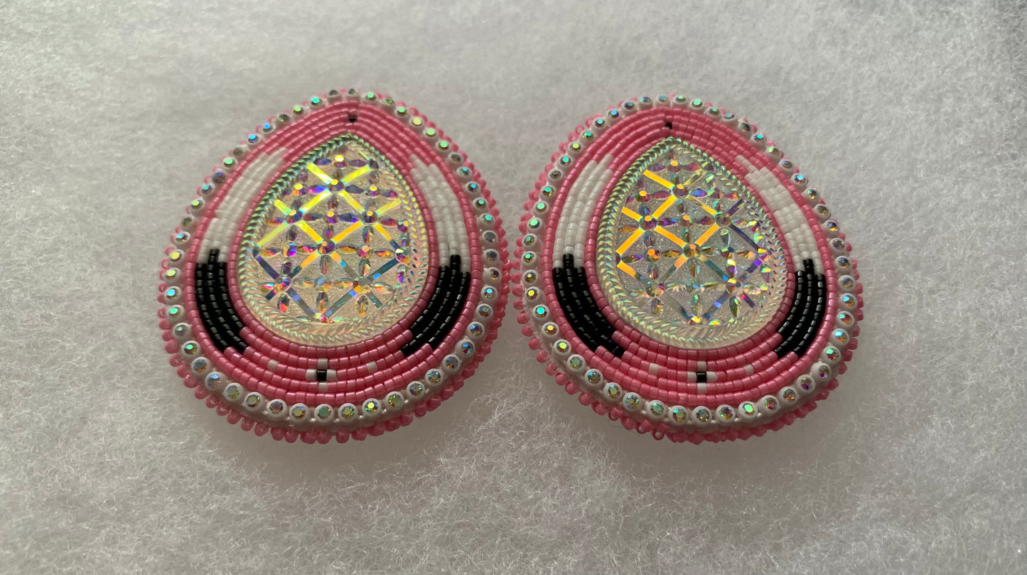 Beaded Feathers in Pink (XL)