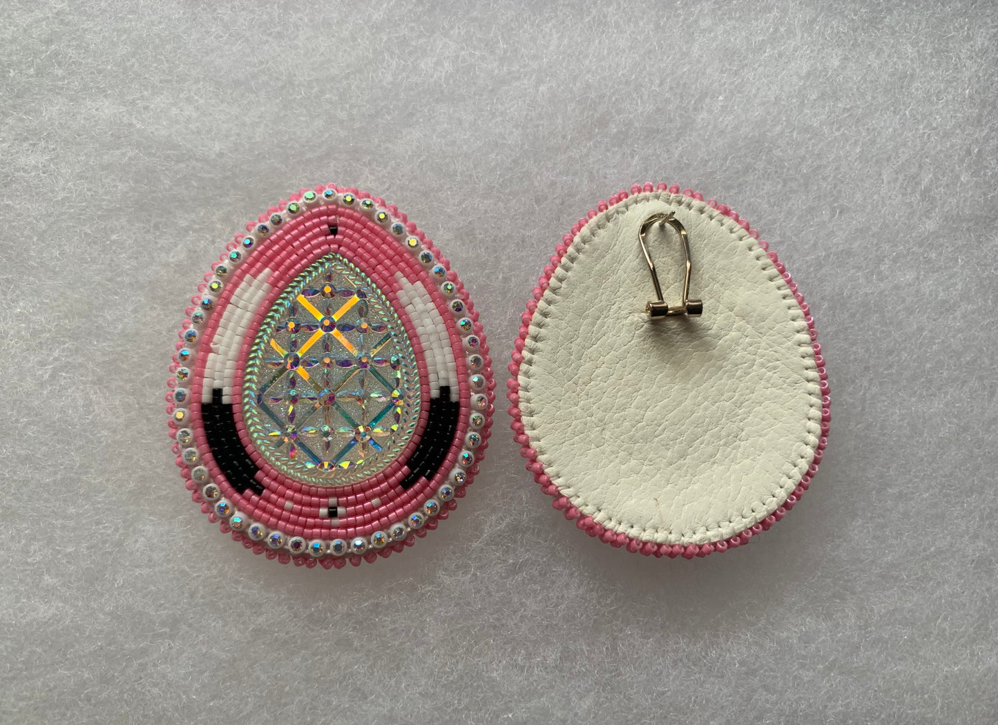 Beaded Feathers in Pink (XL)